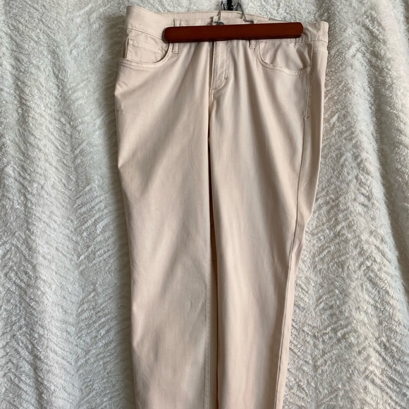 NWT Bass Skinny Fit leg pants light peach/pink First photos similar, not same - Picture 12 of 13